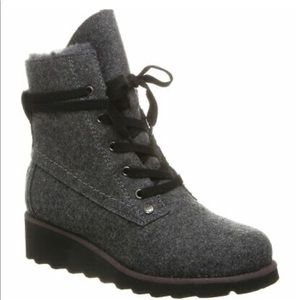 Bearpaw Krista wedge bootie